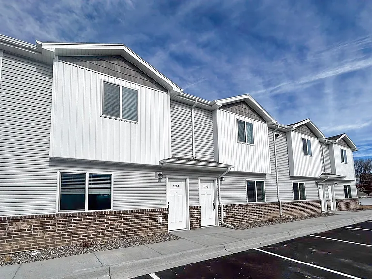 190 Margette Way — Photo 2