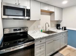 20 C St #16, Hampton, NH 03842