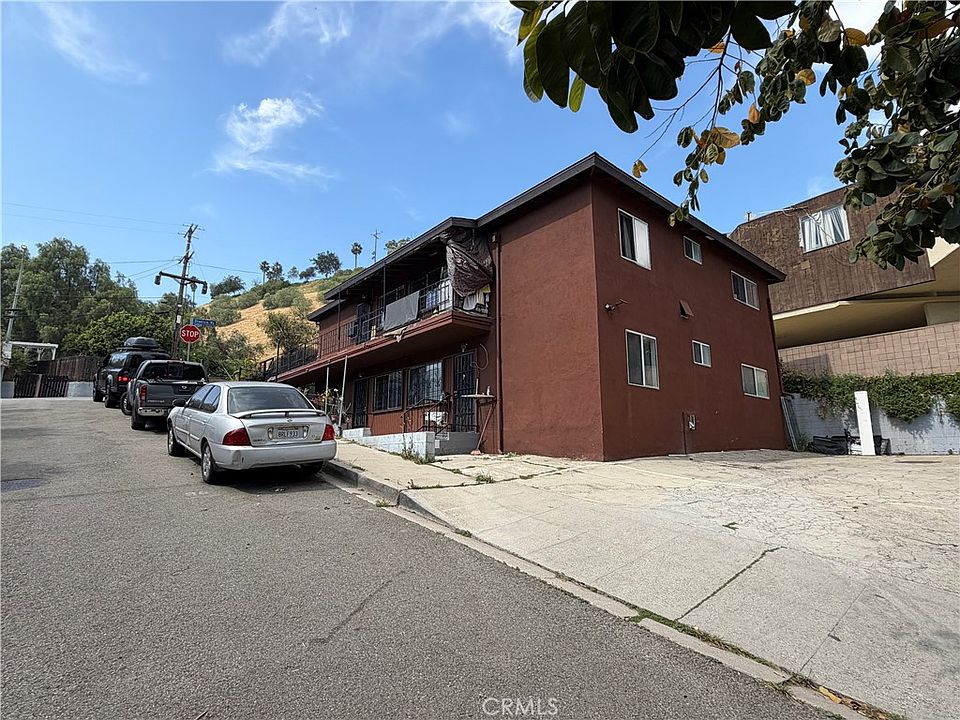 1st image of 1495 Stadium Way