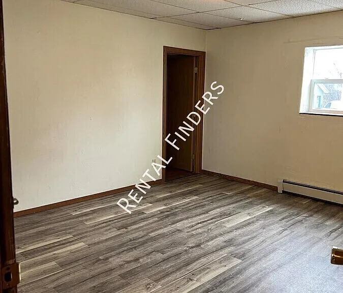 222 E Main St #6 — Photo 6