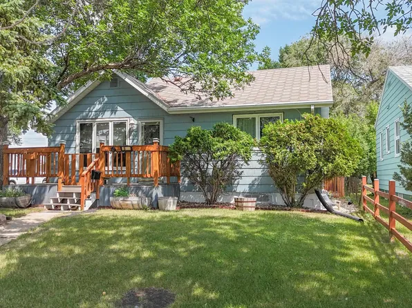 801 11th Ave SE, Minot, ND 58701