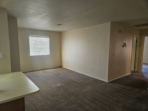 4th image of 369 Anna Cir #O