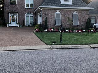 523 Warwick Willow Ln, Collierville, TN 38017