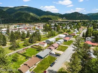 622 E Larch Ave, Osburn, ID 83849
