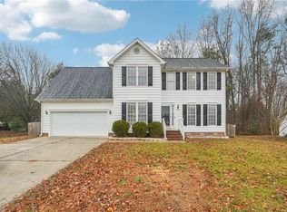 4004 Auburn Hills Dr, Greensboro, NC 27407