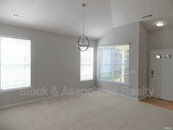 2nd image of 402 Auburn Square Dr