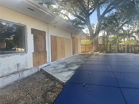 4th image of 1977 NE 119th Rd