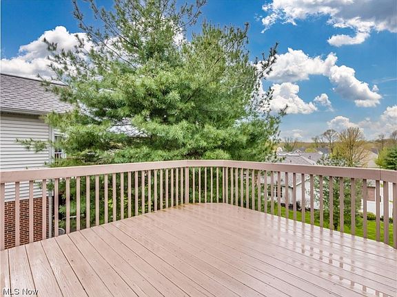 4th image of 839 Gardenstone Cir #32A