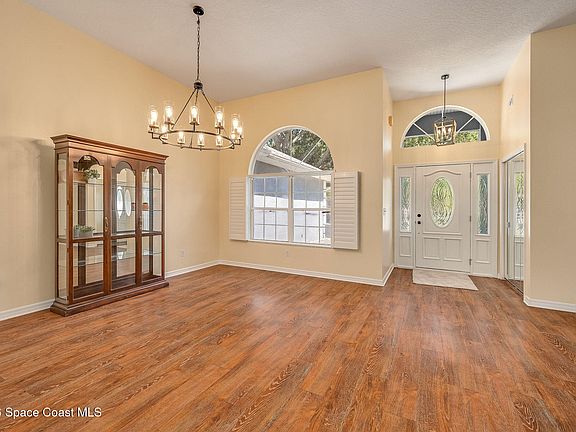 3rd image of 660 Jillotus St
