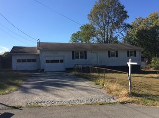 71 Greenbrier St, Fayetteville, WV 25840