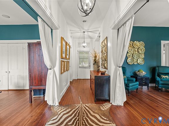 4th image of 416 W Washington St