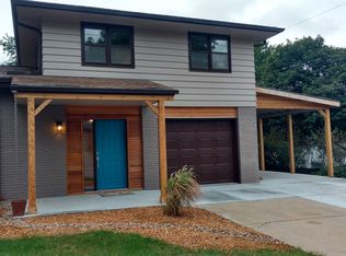 4009 Woods Blvd, Lincoln, NE 68502