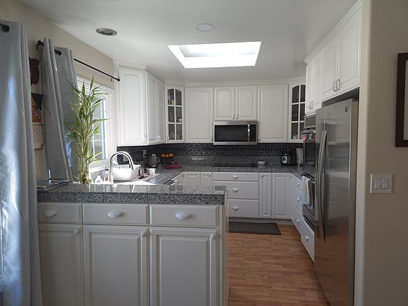 2nd image of 7703 Oak Meadow Ct