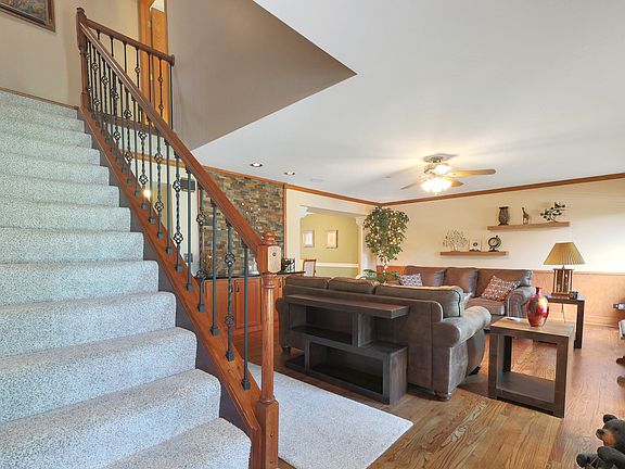 5th image of 406 Hillandale Dr