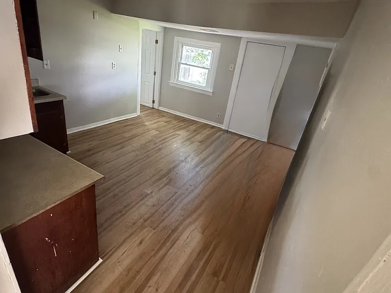 1820 Pearl St — Photo 3