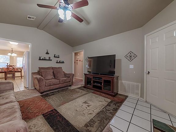 4th image of 32 Cheryl Cir