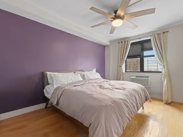 1814 Saint Johns Place image 10 of 26