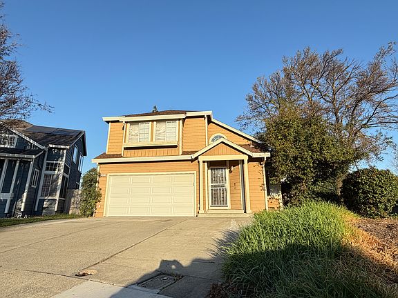 2nd image of 249 Bridgewater Cir