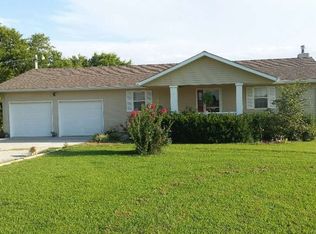 9397 146th Rd, Winfield, KS 67156