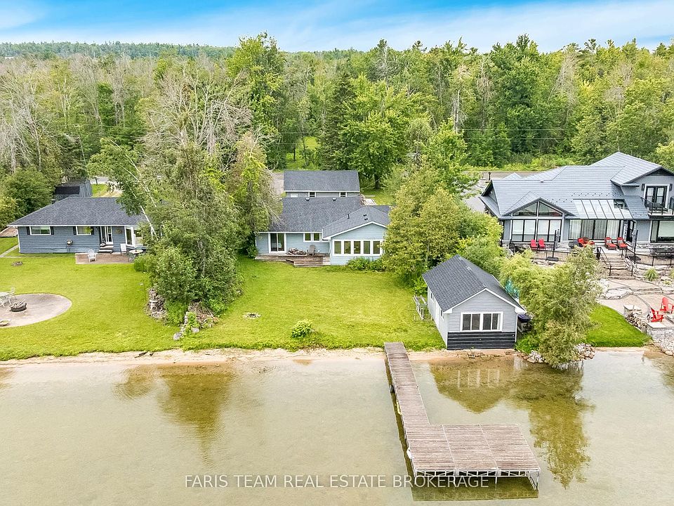 1st image of 1467 Cunningham Cres
