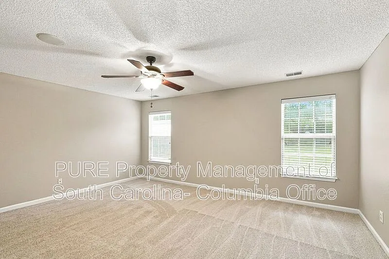 5 bed, 4.0 bath, 2900 sqft, $2,595 — Photo 3