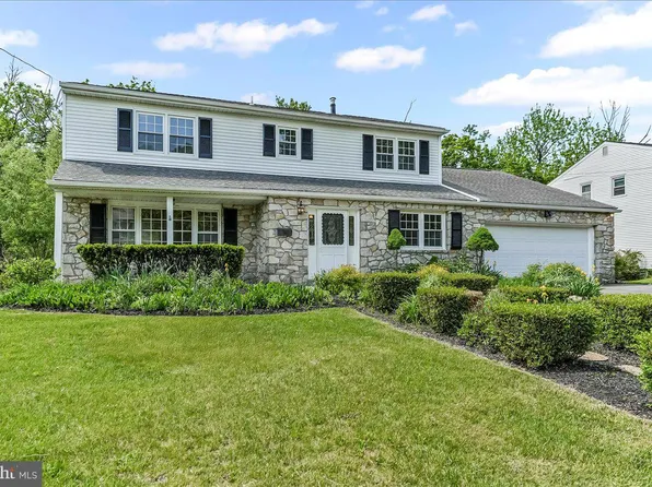 3036 David Dr, Abington, PA 19001