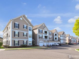 2022 Edward Stec Blvd, Edison, NJ 08837