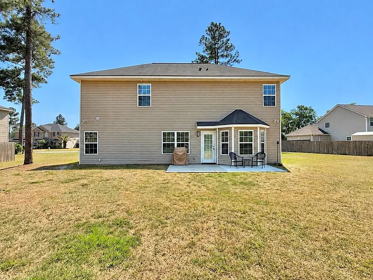 470 Briarcrest Dr NE — Photo 40