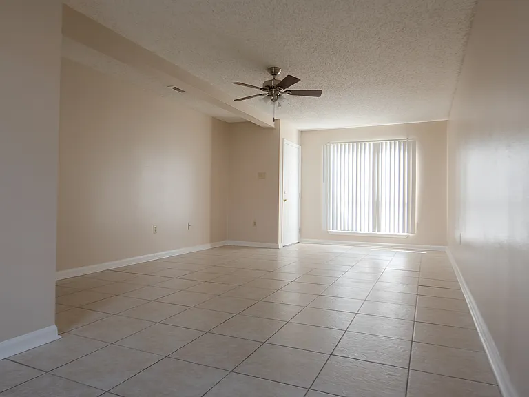 Park Place Apartments — Photo 3