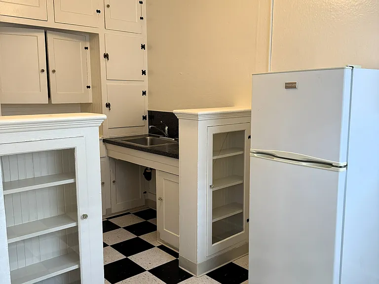 Nordel Apartments — Photo 12