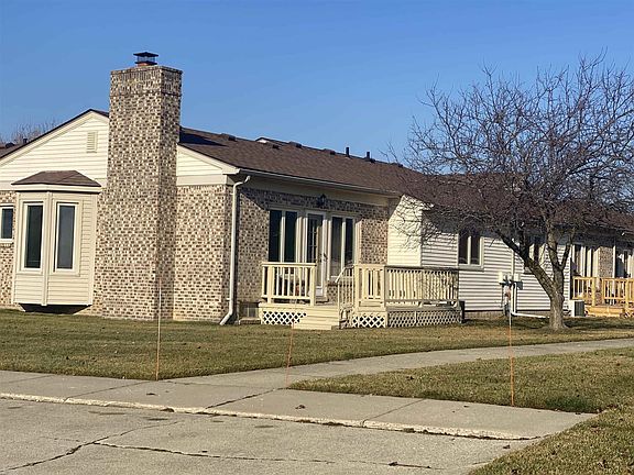 3rd image of 45620 Elm Tree Ln