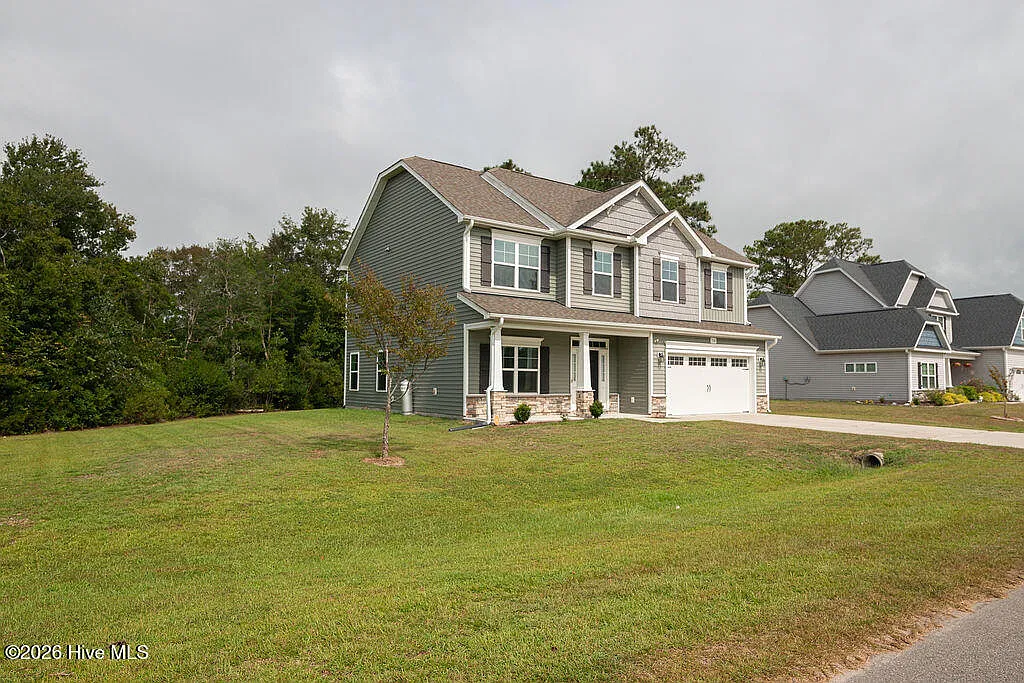 4 bed, 2.5 bath, 2359 sqft, $2,450 — Photo 3