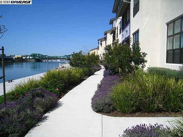 1st image of 2869 Regatta Dr