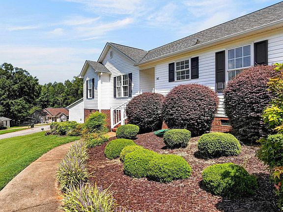 5th image of 142 Caroway Ct