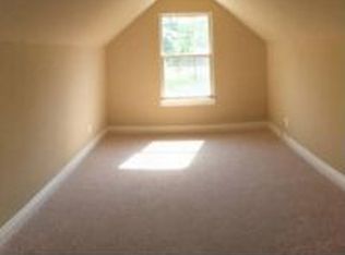 906 NW 9th St, Bentonville, AR 72712