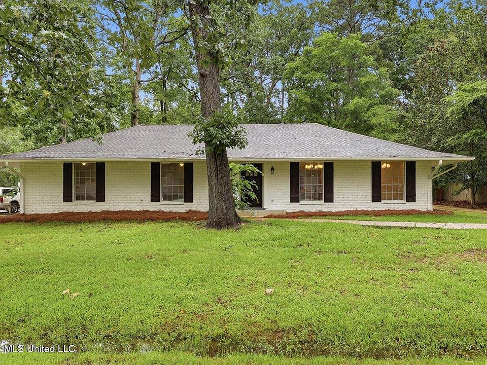 1st image of 114 Whippoorwill Rd