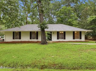 114 Whippoorwill Rd, Brandon, MS 39047