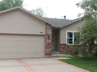 801 Colonial Dr, Cheyenne, WY 82001