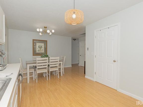 5th image of 5188 Arches Dr