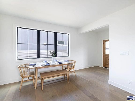 3rd image of 2020 Columbia Ave