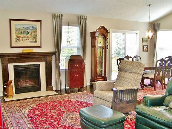 2nd image of 4517 Villa View Ln