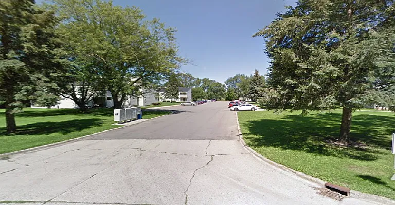 400 Fuller Apartments — Photo 1