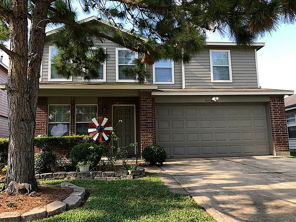 1st image of 19034 Prairie Bluff Dr