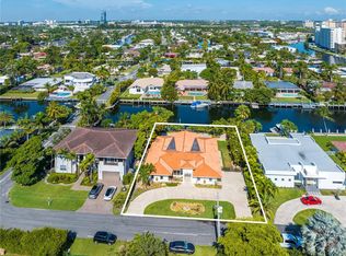 546 Palm Dr, Hallandale, FL 33009