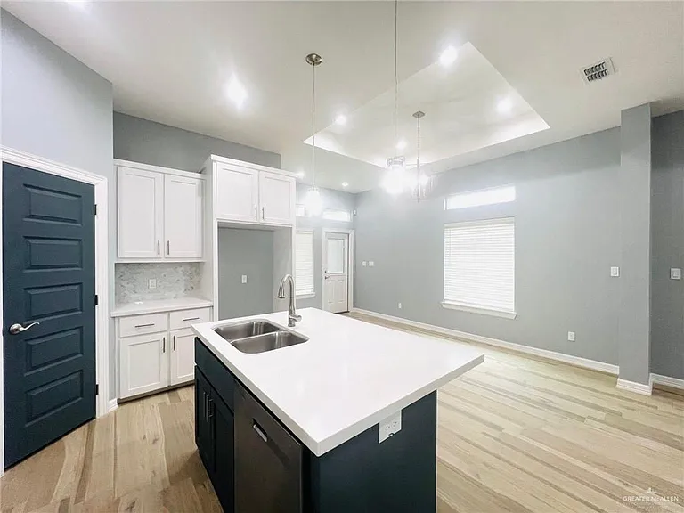 4124 S Shaquille Ave — Photo 4