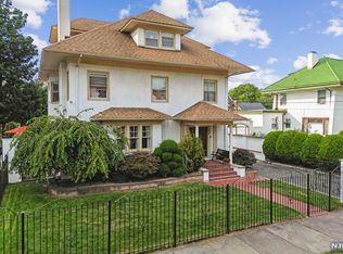 548-550 Parker St, Newark, NJ 07104