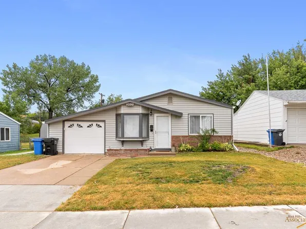 2613 Willow Ave, Rapid City, SD 57701