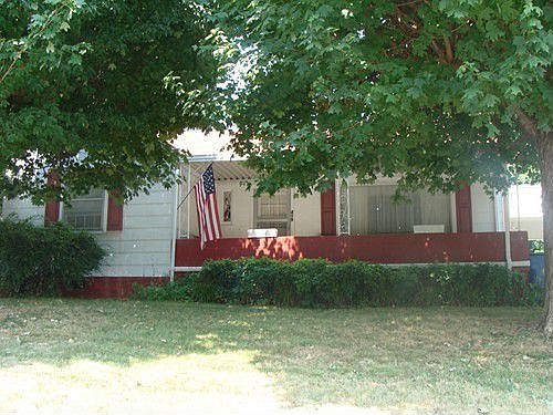 1st image of 419 N Green St