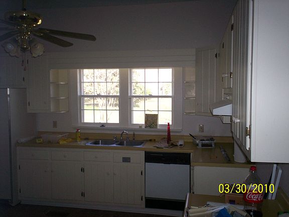 Kitchen, large