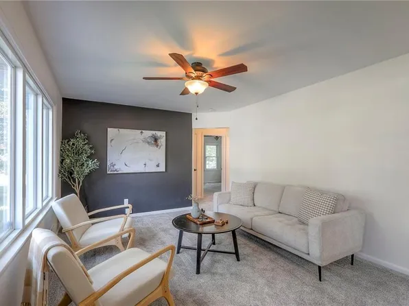 7901 Tennessee Ave, Raytown, MO 64138